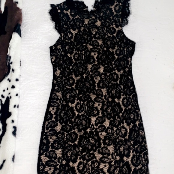 THESE THREE BOUTIQUE DRESS - Picture 2 of 3